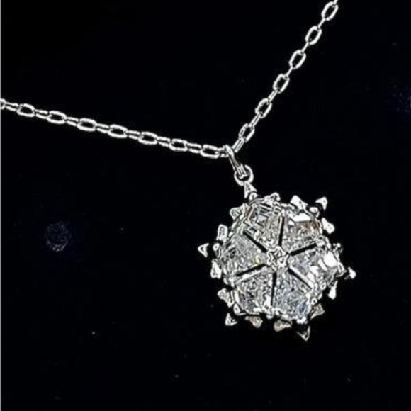 Swarovski crystal Snowflake pendant chain Magic Snowflake, Rhodium plated silver - Picture 2 of 15